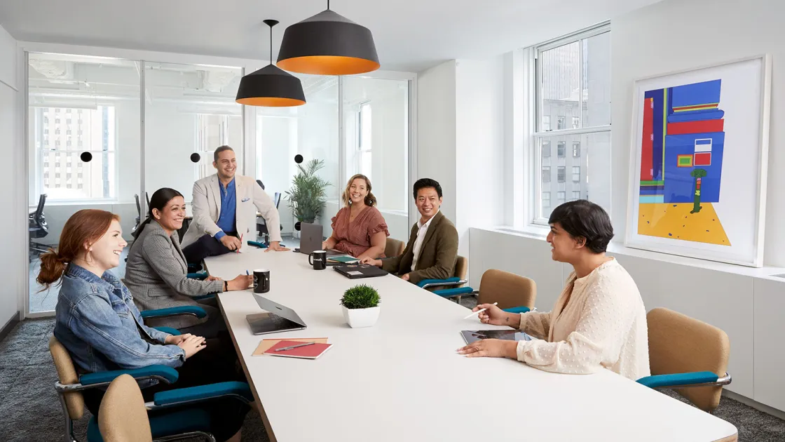 Tim Profesional dan Berpengalaman